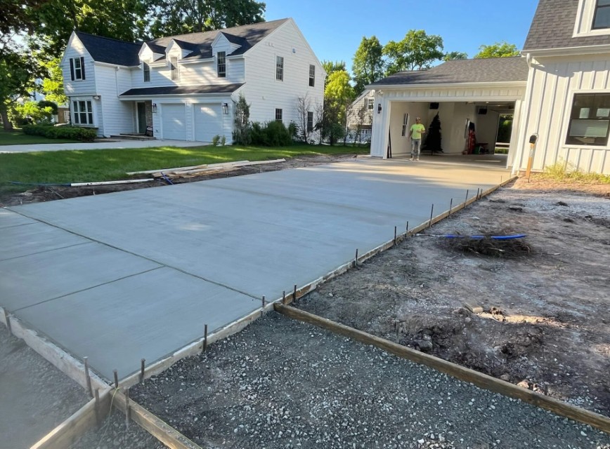 Professional concrete driveway installation in Champaign, IL